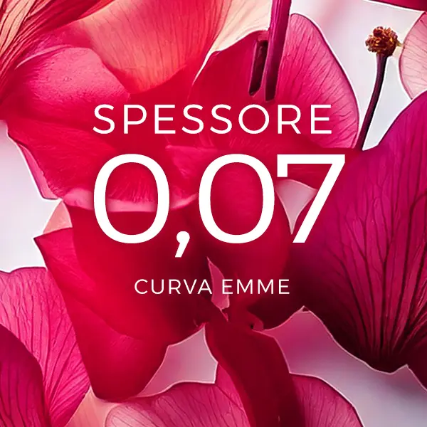 Scritta bianca su sfondo petali rose